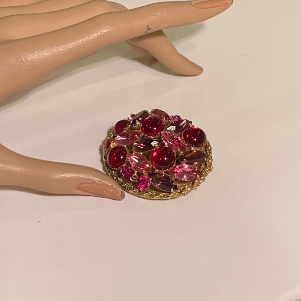 Red Brooch Pin - Picture 2 of 3